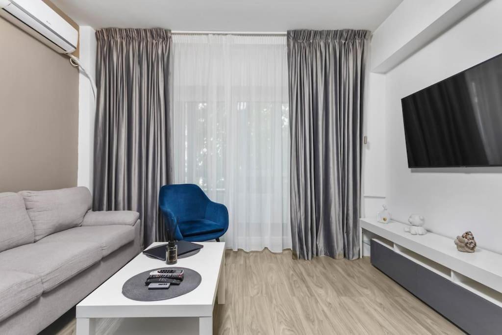 Heart Of Bucharest #Victoriei Apartment Exterior photo